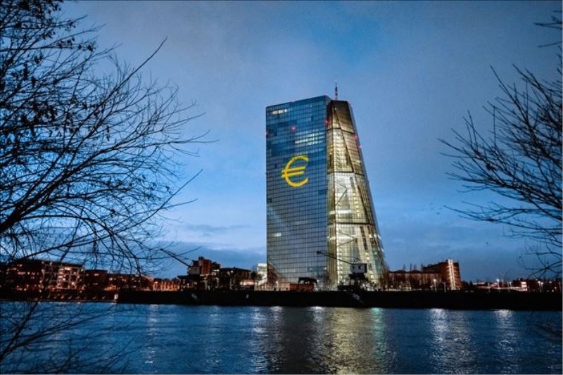 Avrupa Merkez Bankası Veriler Kötüleşirse Seçenek Olarak Yarım Puan Temmuz Artışı İstiyor