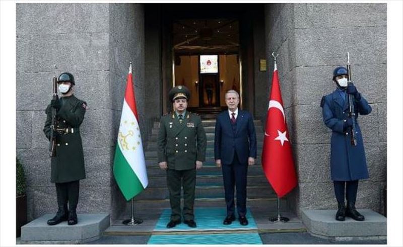 Bakan Akar, Tacikistanlı mevkidaşı ile anlaşma imzaladı