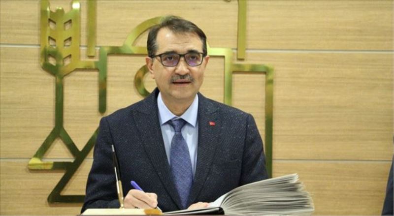 Bakan Dönmez: “Elektrikte sessiz bir devrim yaptık, neredeyse 100 milyar doların üzerinde yatırım yaptık”