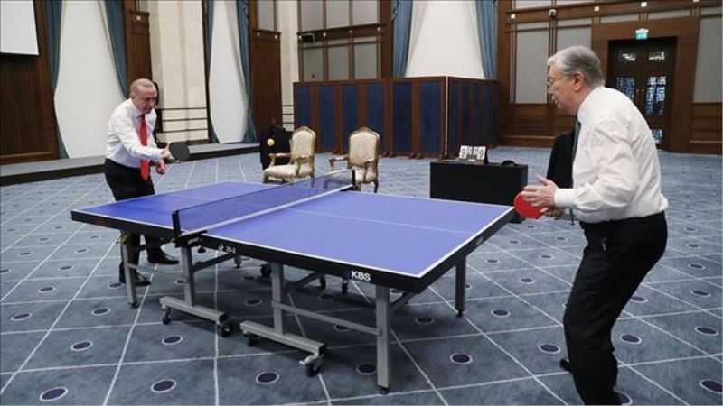 Cumhurbaşkanı Erdoğan, Tokayev ile masa tenisi oynadı