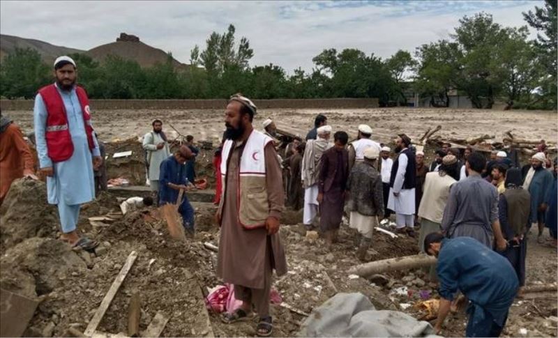 Afganistan´ı sel vurdu: 20 ölü, 35 yaralı