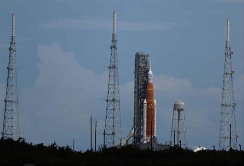 NASA, 50 sene sonra Ay´a dönüyor!
