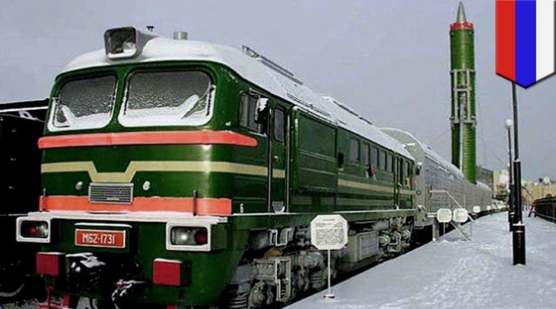 Rus füzelerini taşıyan treni vurdular