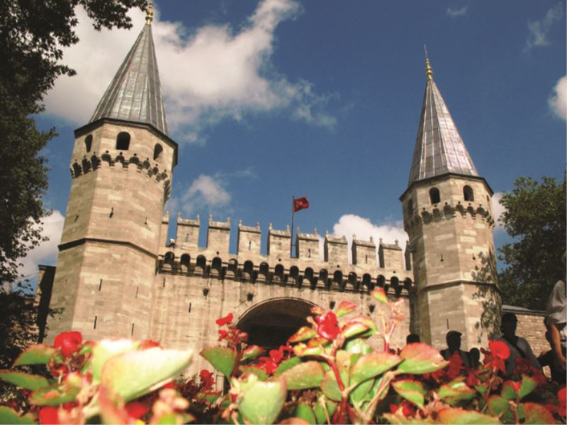 Topkapı Hazinelerinin Arka Planındaki Efsanevi Hikayeler